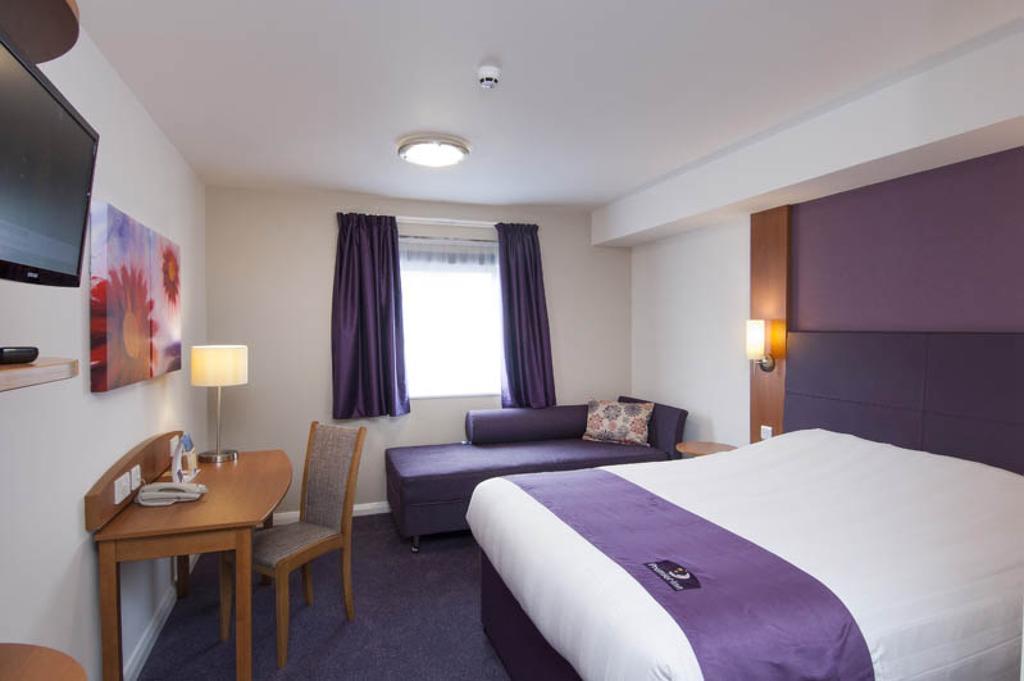 Premier Inn Stratford Upon Avon Waterways Bilik gambar