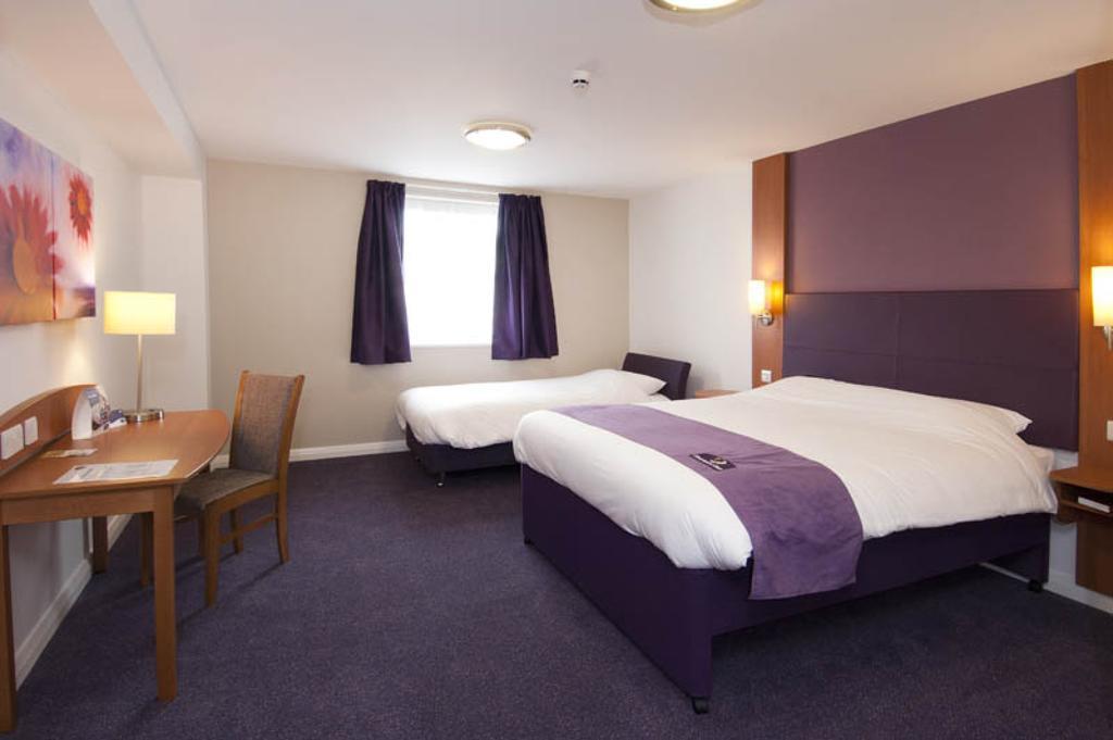 Premier Inn Stratford Upon Avon Waterways Bilik gambar