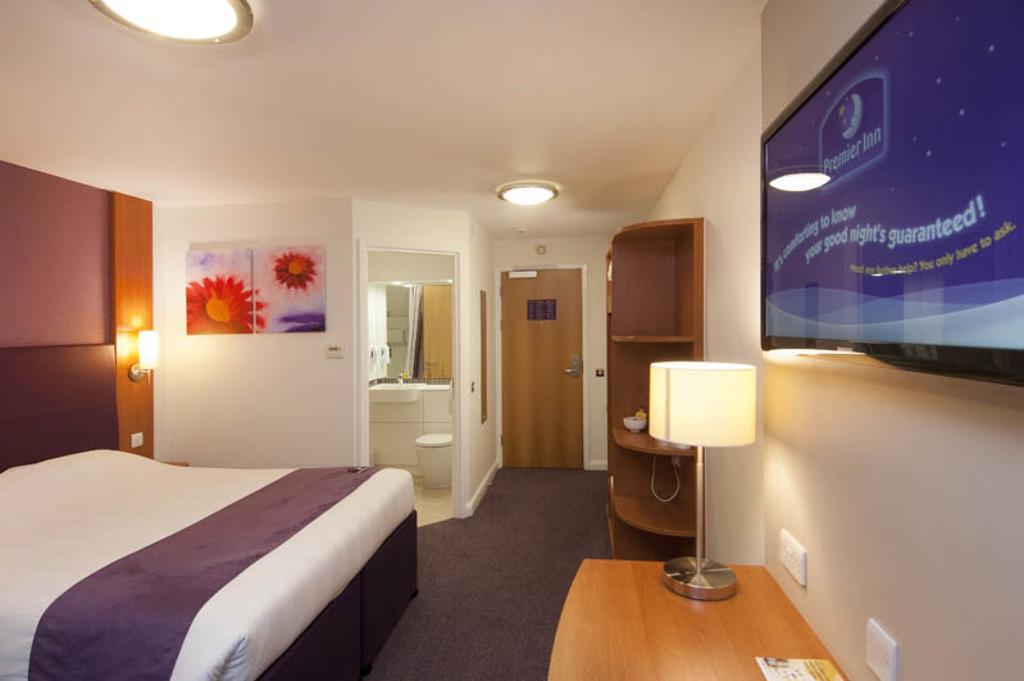 Premier Inn Stratford Upon Avon Waterways Luaran gambar
